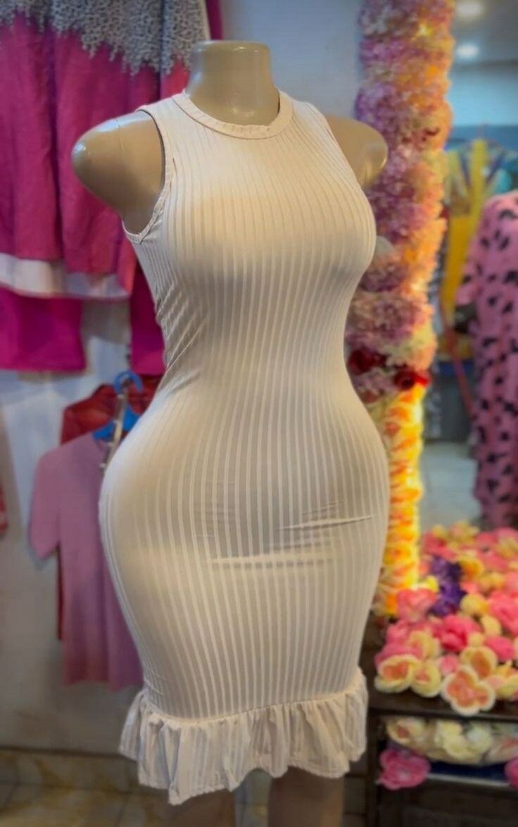 Robe élégante moulante femme