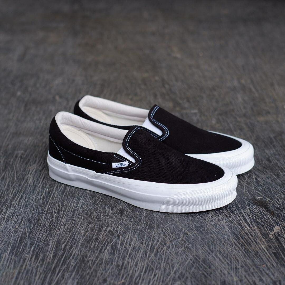 Vans authentique original  Pointure 38 à 45