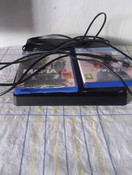 PlayStation 4