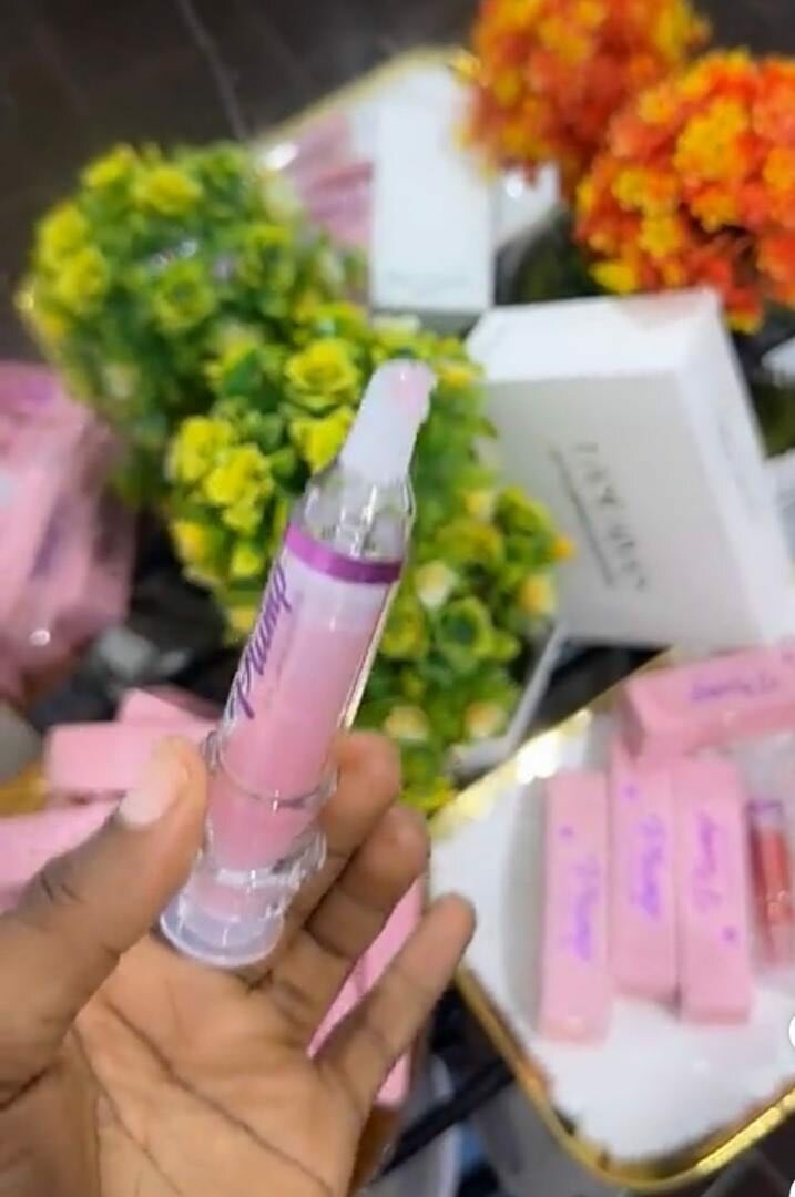 Gloss repulpant pour lèvres