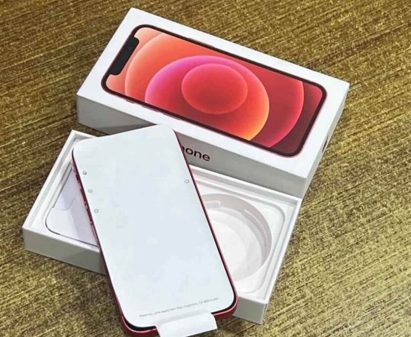 iPhone 12 Rouge Neuf