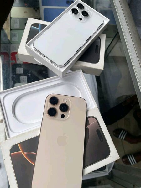 iPhone 16 Pro Max 512GB