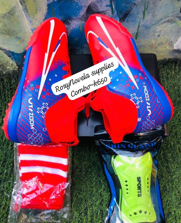 Trainers/Futsal/tack boots