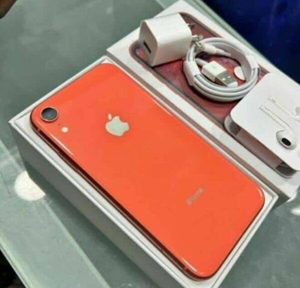 iPhone XR 128