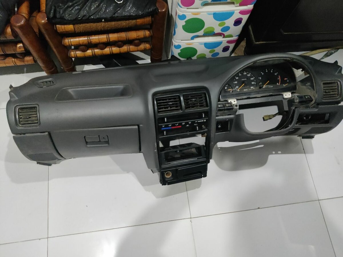 Cultus UK model dashboard, console and speedometer