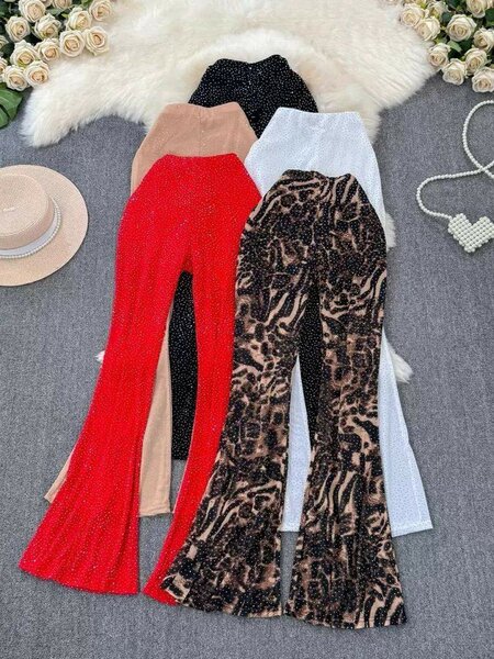 Pantalons évasés tendance