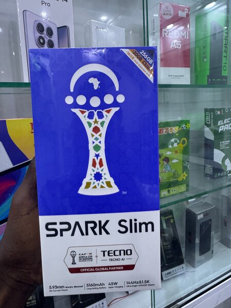 Tecno Spark Slim 256Gb 8ram