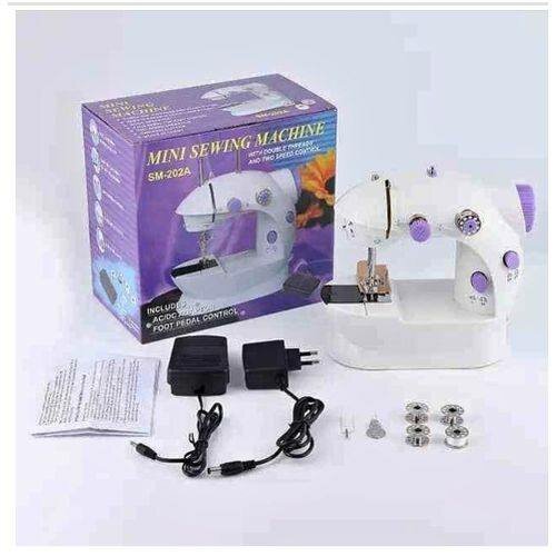 Mini machine à coudre
