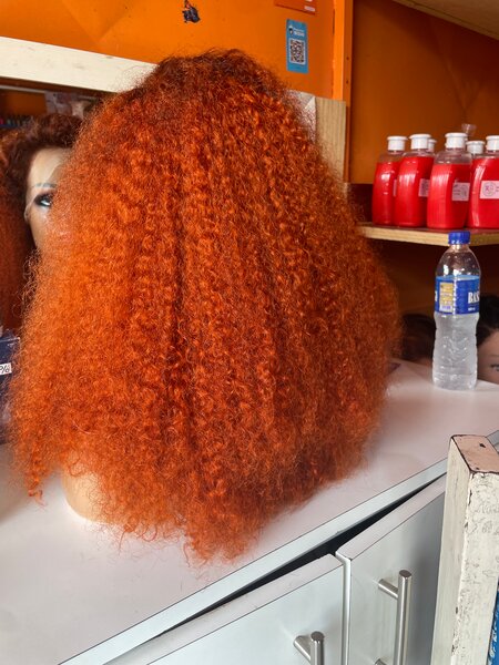 Perruque Bouclée Orange