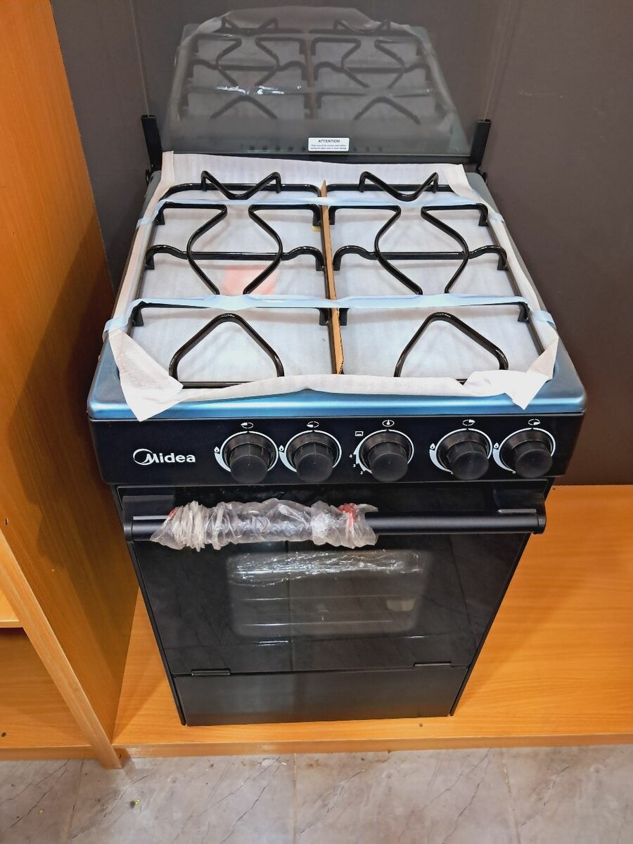 Midea 4 burner gas burner black - Grill