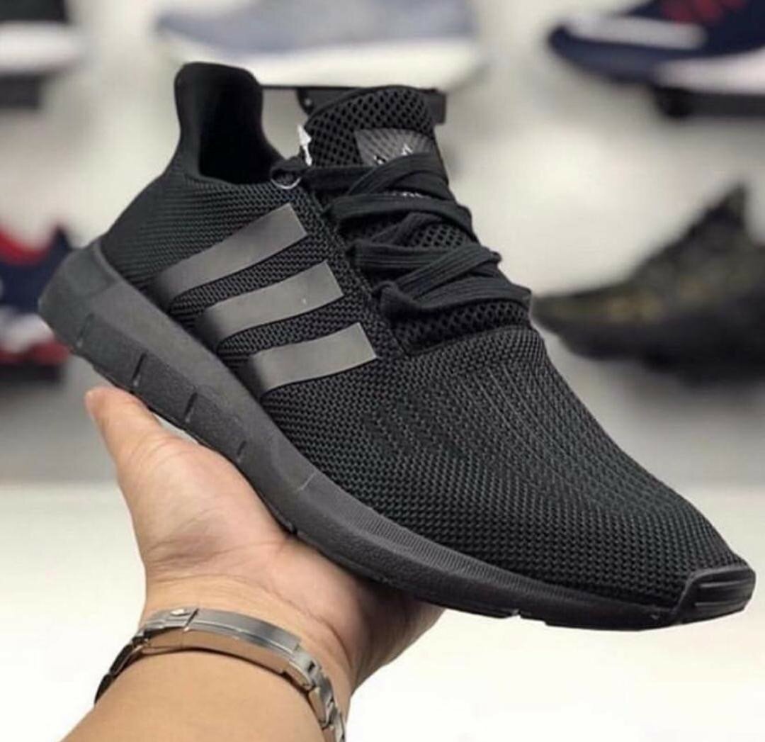 ADIDAS SNEAKER