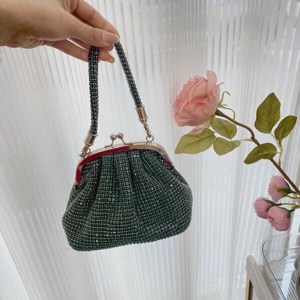 Womens Exquisite Rhinestone Bridal Clutch