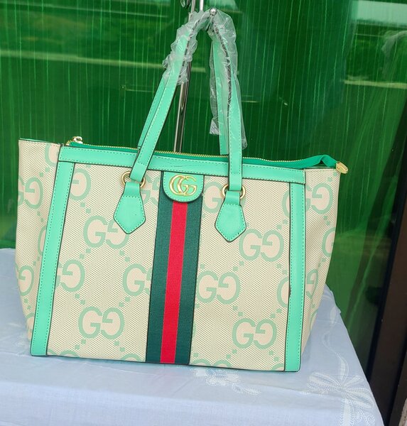 Sac à Main en Cuir Élégant