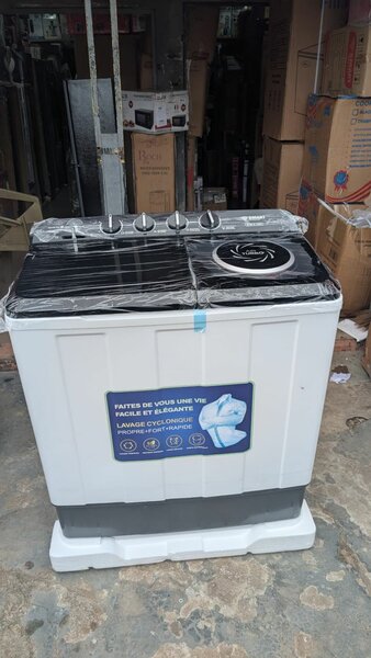 Machine à laver semi-automatique