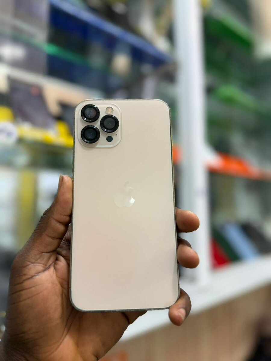 12Pro Max 128Go Second main