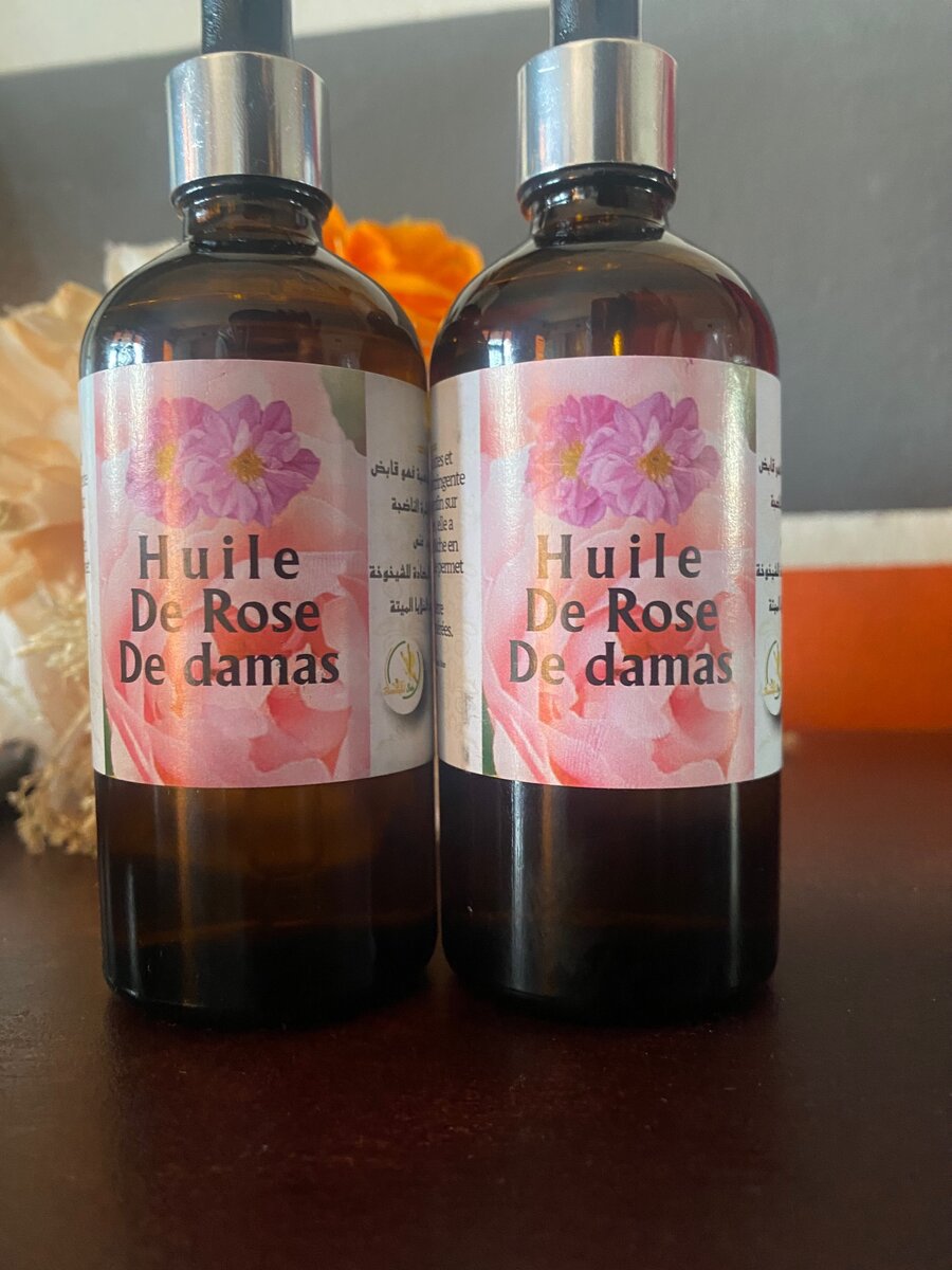 Huile de rose de damas et huile de rose musquée