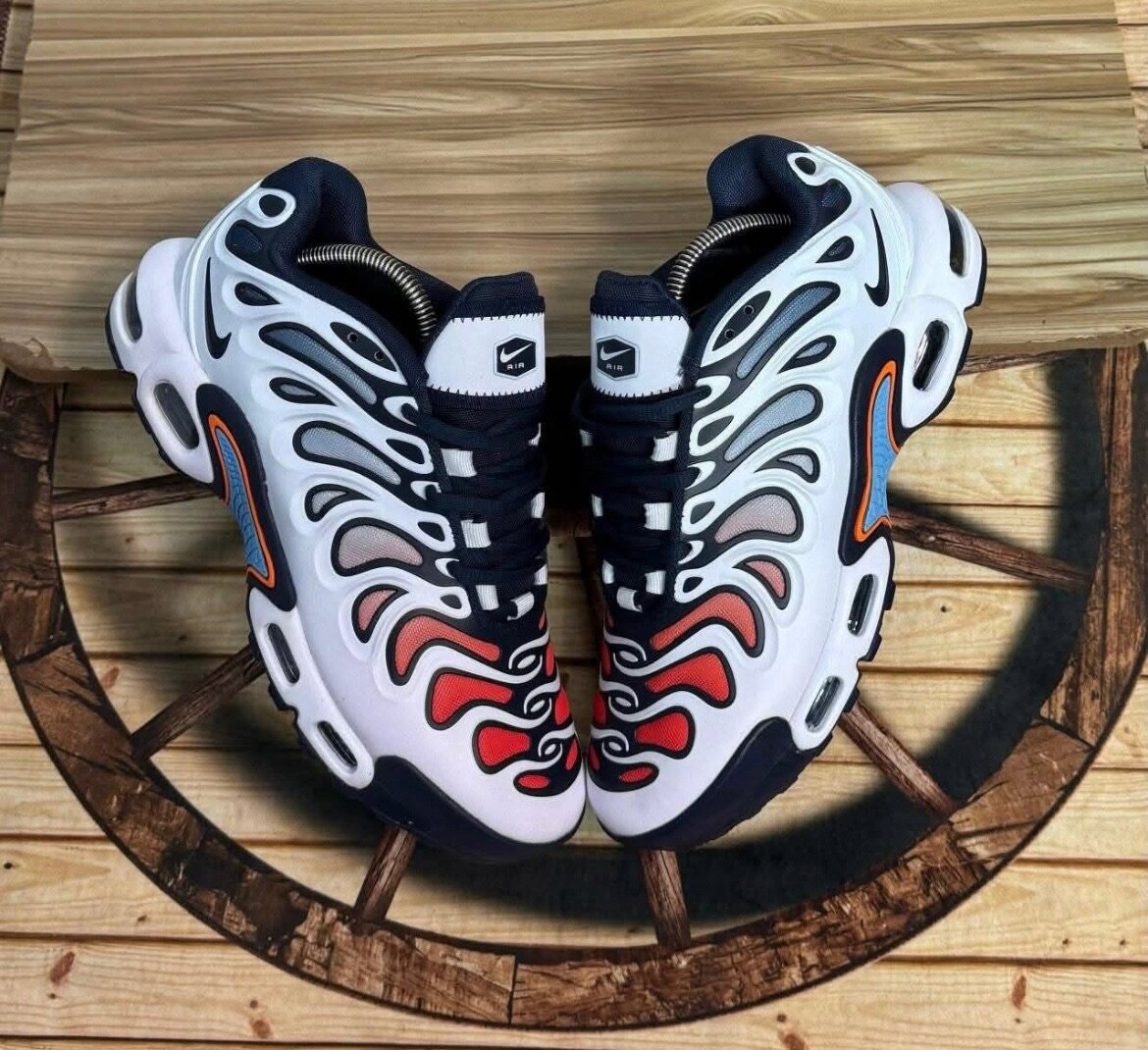Nike air max plus drift