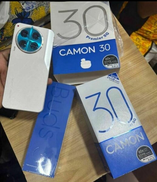 Smartphone 5G Tecno Camon 30