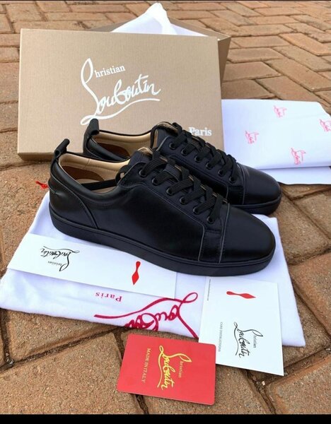 Christian Louboutin low (black)