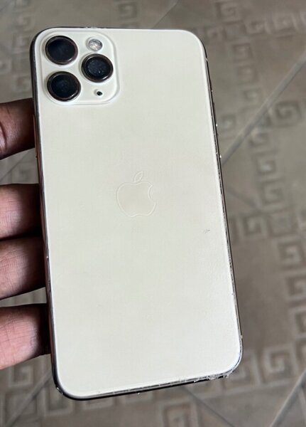 iPhone 12 simple