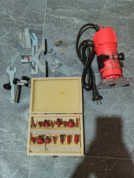 Router/Trimming/ Milling machine with 15 router bit sets