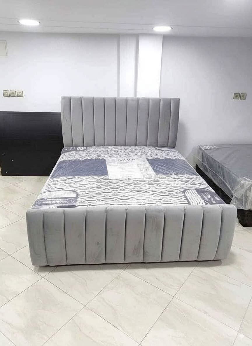 Lit Double Capitonné Élégant