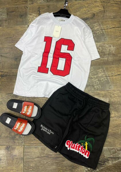 Shorts and shirts+ complète up and down