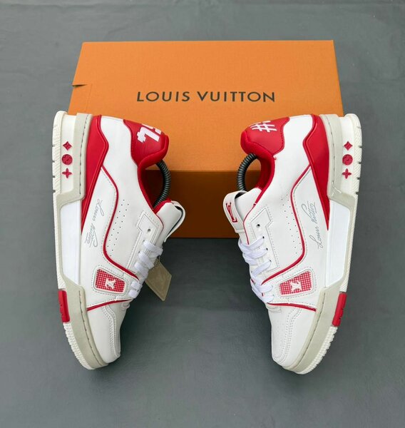Baskets Louis Vuitton blanches et rouges