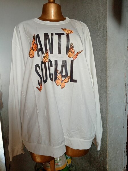 Sweat à capuche tendance
