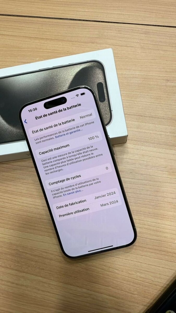 iphone 15 pro 256g état propre