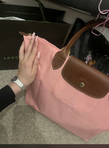 Sac à main en nylon élégant