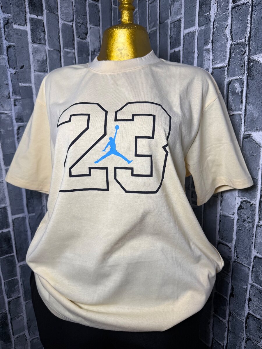 T-shirt unisexe J 23