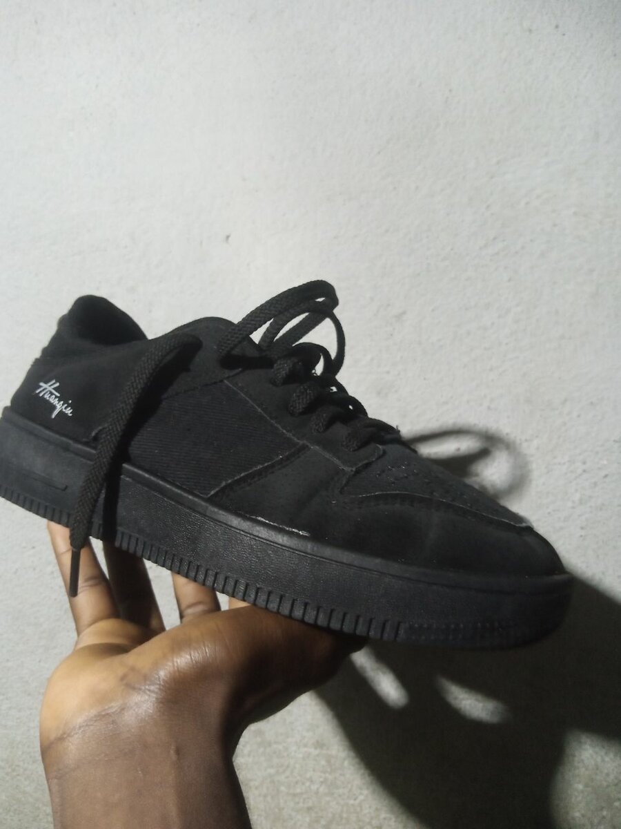 Baskets modernes et stylées