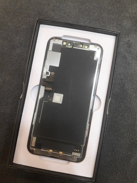 Iphone 11 pro LCD