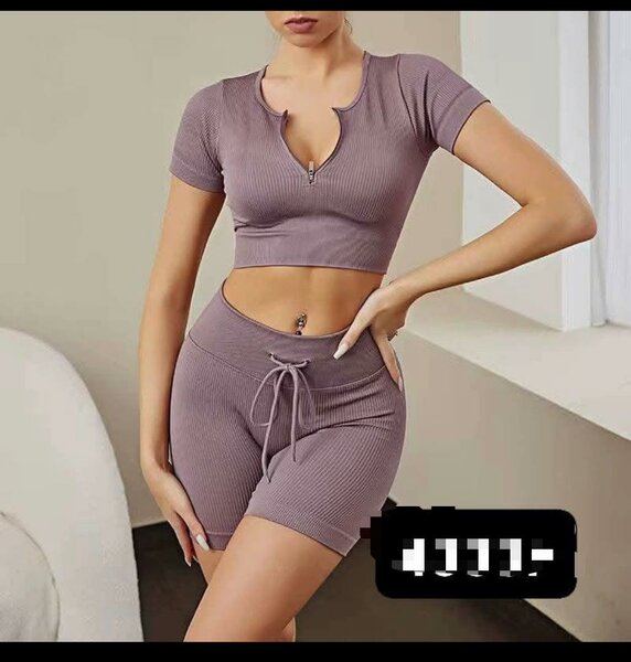 Ensemble de sport femme