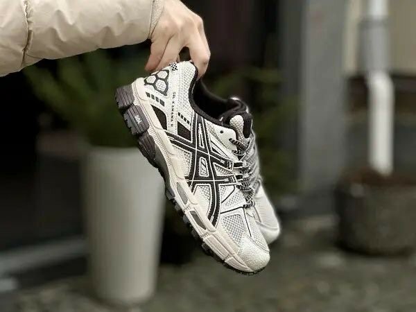 ASICS CLASSIC SNEAKER