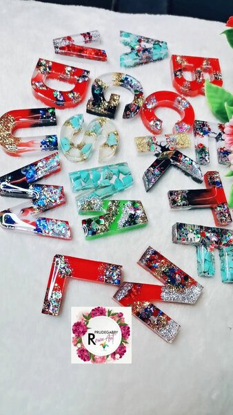 Souvenirs, Keychains, book mold, pen.mold