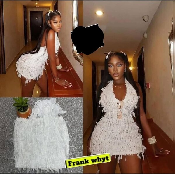 Robe blanche à franges