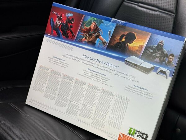 PlayStation 5 (Standard)