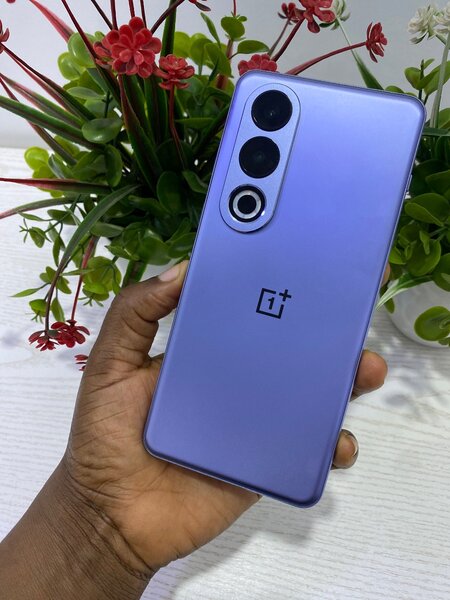 OnePlus Ace 3V or OnePlus Nord 4  512GB