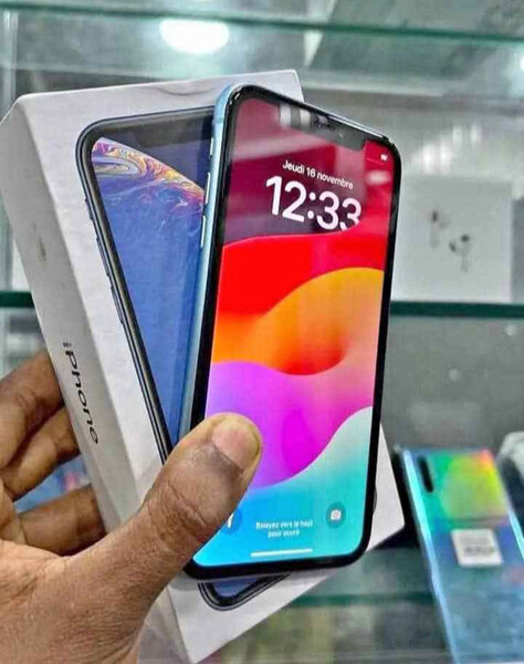 iPhone XR Bleu 64 Go