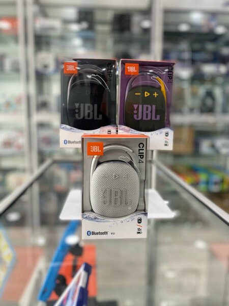 JBL Clip 4 speakers