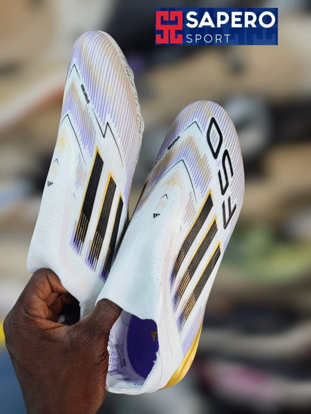 Chaussures de Football Ultralégères