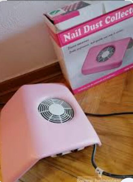 Aspirateur de Poussière à Ongles