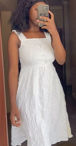 Beautiful elegant women's dress in white size: M