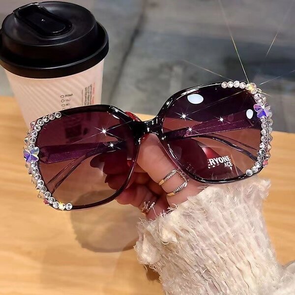 Lunettes élégantes strass