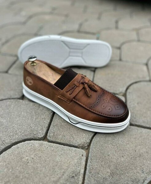 Mocassins en cuir élégants hommes