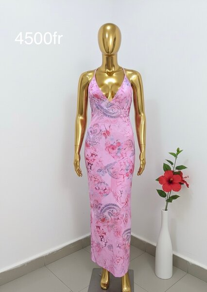 Robe Florale Rose Élégante