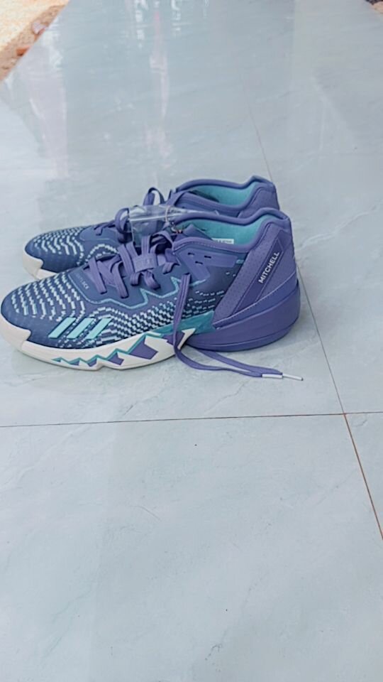 Sneakers from the USA for sell reduced to clear