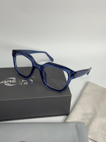 Anti-blue Photochromic Glasses